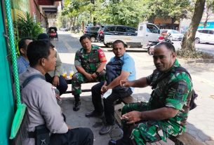 Babinsa dan Bhabinkamtibmas Kemlayan Bersinergi Sambangi Warga Binaan