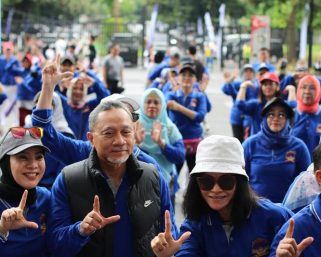 Bang Zul, Hadiri Olahraga Pagi Bersama Keluarga Besar FK-PLP di Senayan