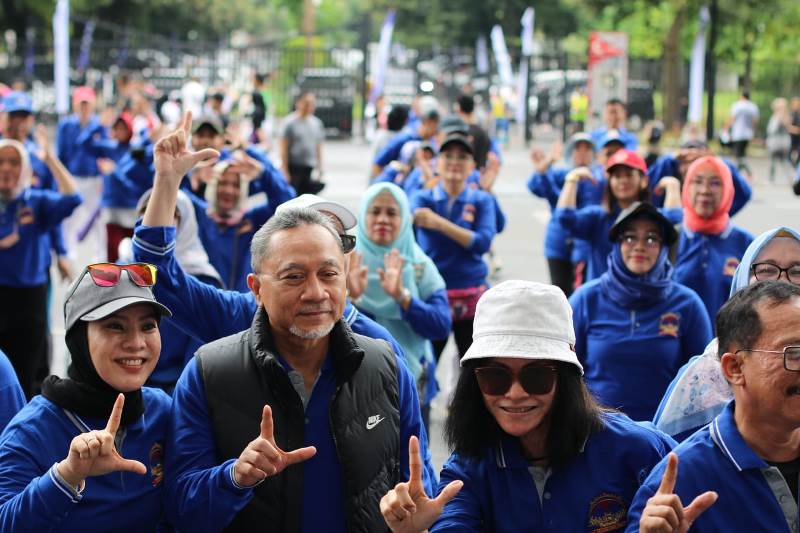 Bang Zul, Hadiri Olahraga Pagi Bersama Keluarga Besar FK-PLP di Senayan