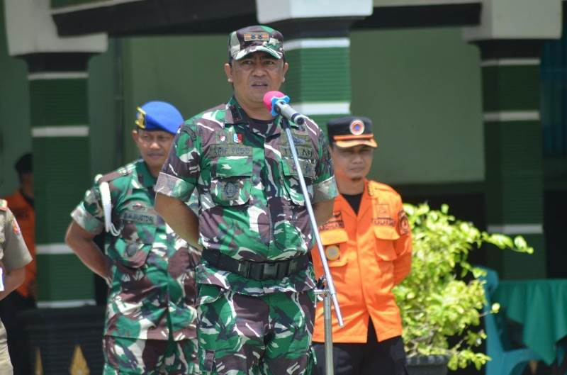 Ciptakan Situasi Wilayah Aman dan Kondusif, Aparat Gabungan di Bojonegoro bersinergi Patroli Bersama