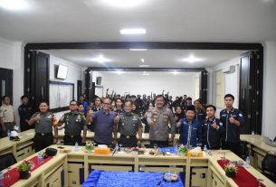 Kabid Humas Polda Lampung dan Dandim 0410 Hadiri Pembukaan LKMM-TD Oleh Warek 3 IIB Darmajaya