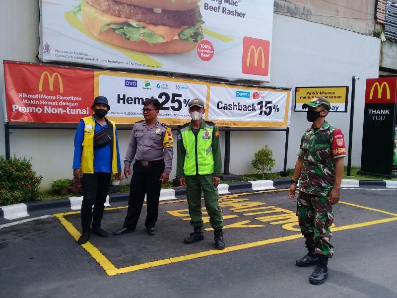 Kompak..!! Babinsa Keprabon Bersama Bhabinkamtibmas Laksanakan Pemantauan Wilayah