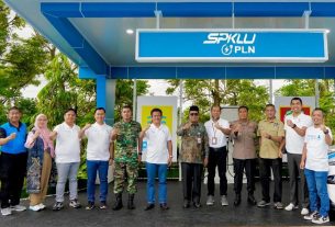 Pertama di Kalimantan, PLN Operasikan SPKLU Fast Charging di Kantor Pemerintahan