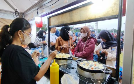 Senyum Gembira 24 Pelaku UMK Pada Acara Gelegar Cuan PLN Mobile di Surakarta, Langsung Ikut Cuan!