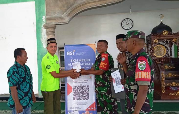 Serda Dasianto Selaku Ketua BKM Al - Mawaddah Menerima Bantuan Dana dari Bank BSI