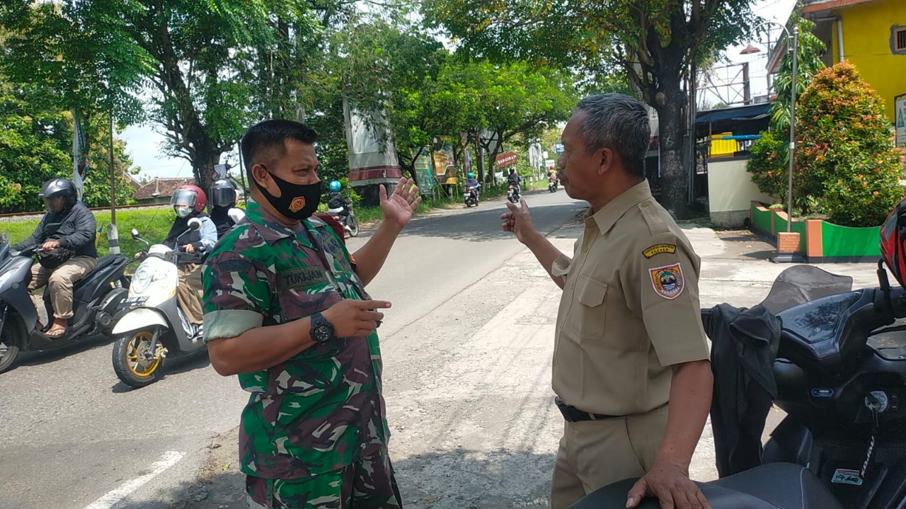 Tingkatkan Sinergitas, Babinsa Komunikasi dengan Pemdes