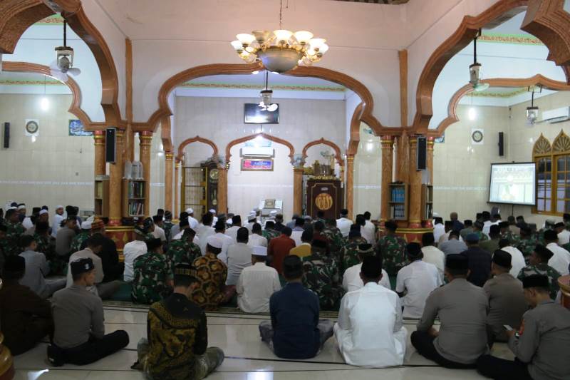 Hadiri Istighosah Isra' Mi'raj, Dandim 0105/Abar : Semoga Aceh Barat Menjadi Kota Yang Baldatun Thayyibatun Wa Rabbun Ghofur