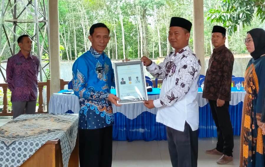 Kampung Bumi Baru Raih Predikat Kampung Mandiri dari Pemerintah Pusat