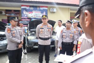 Kapolres Pesisir Barat Pimpin Apel Kendaraan Dinas