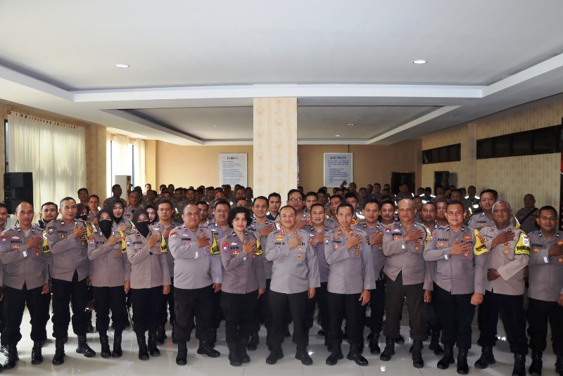 Kumpulkan Bhabinkamtibmas, Kapolresta Bandar Lampung : Tingkatkan Profesionalisme di Lapangan