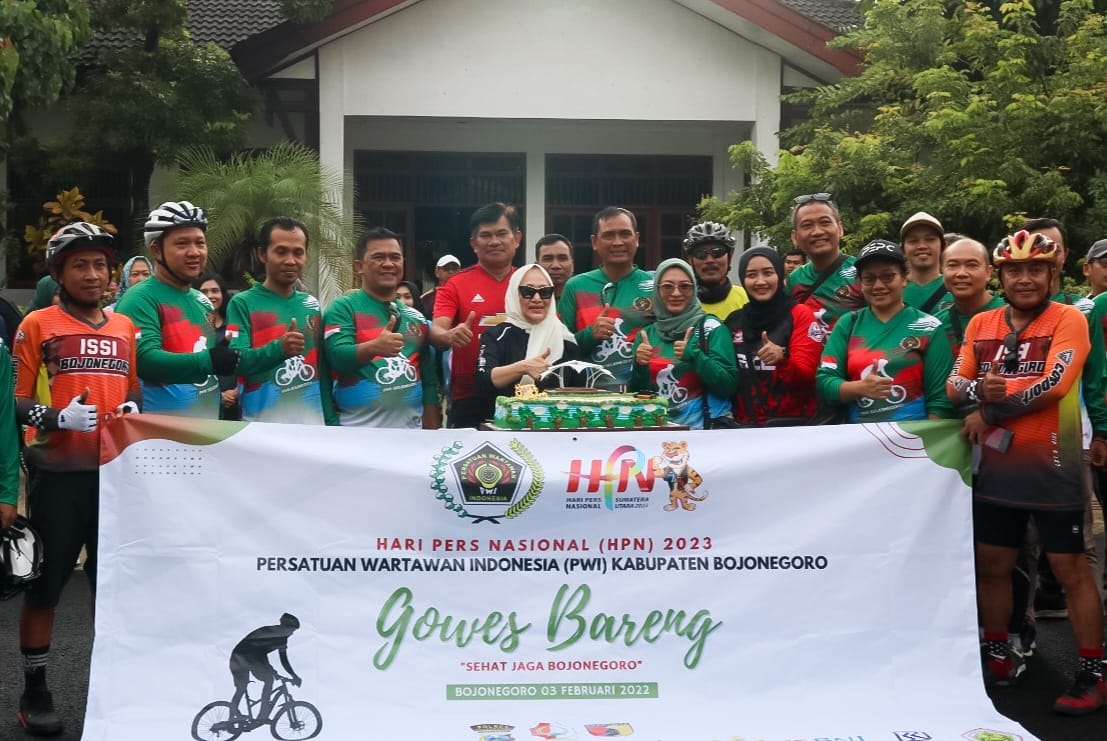 Meriahkan HPN 2023, Dandim Bojonegoro dan Forkopimda Gowes Bareng Jurnalis