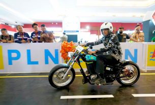 PLN Kenalkan Motor Konversi di IIMS 2023, Apa Sih Keunggulan Kendaraan Listrik? Yuk Simak!