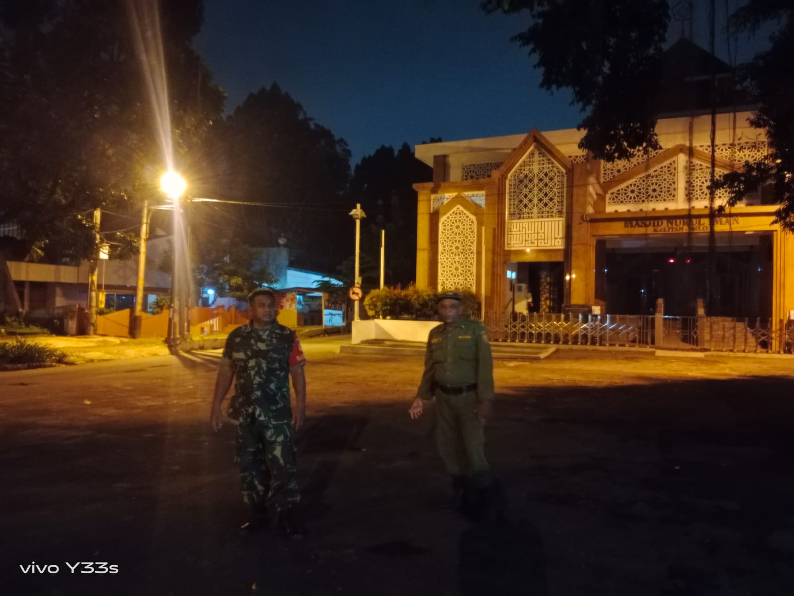Patroli Malam, Piket Koramil 01/Laweyan Sisir Setiap Sudut Wilayah Kecamatan Laweyan