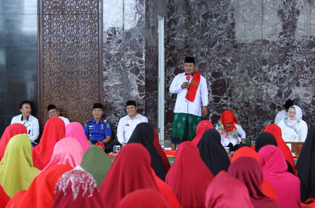 Pemkab Lampung Selatan Gelar sra Mikraj di Masjid Agung Kalianda