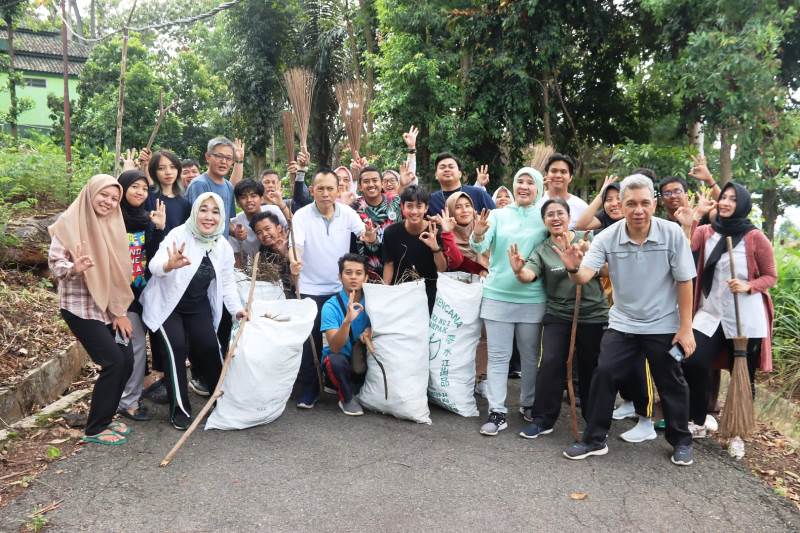 Pemprov Lampung Gelar Kegiatan Bersih Sampah Dalam Rangka Memperingati Hari Peduli Sampah Nasional