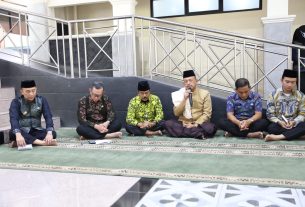 Peresmian Masjid Bina'ul Ummah di Bappeda Lampung, Gubernur Arinal Berharap Jadi Sarana Penunjang Pegawai dalam Beribadah dan Membangun Peradaban