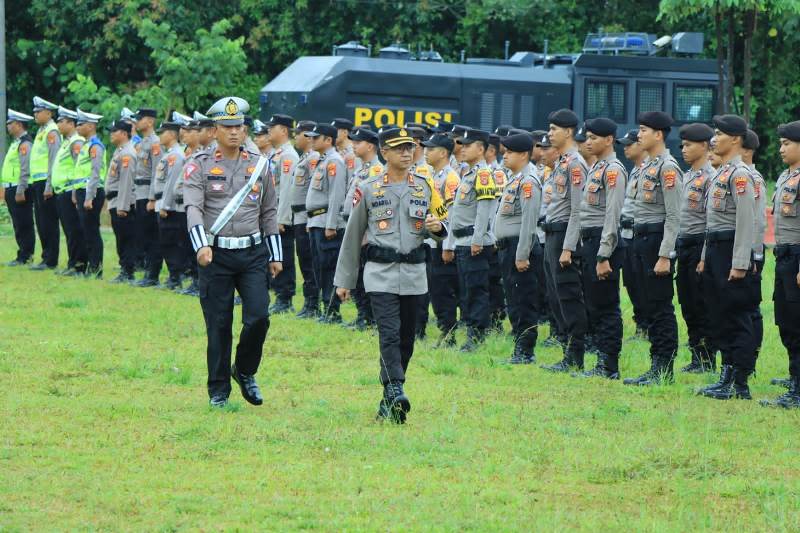 Polres Tulang Bawang Barat Laksanakan Apel Gelar Pasukan Operasi Keselamatan Krakatau 2023