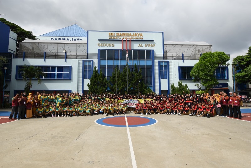 Ratusan Pelajar SMKN 3 Metro Kunjungan Industri ke Kampus The Best IIB Darmajaya