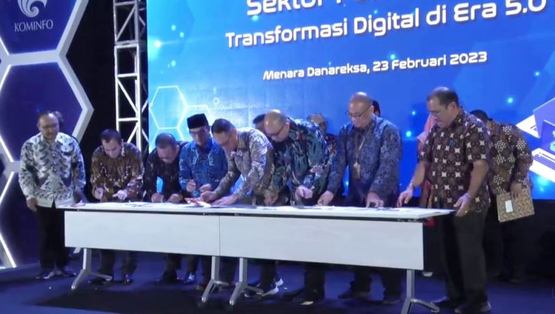 Satu-satunya di Lampung, IIB Darmajaya - Kemenkominfo Menandatangani Kerja Sama Literasi Digital