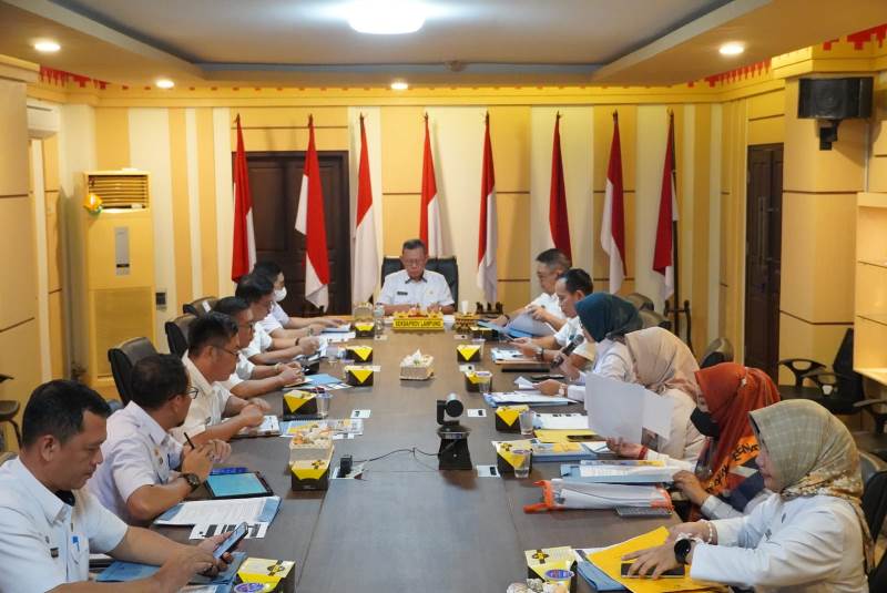 Sekdaprov Lampung Pimpin Rapat Pembahasan Penyampaian Laporan Kegiatan dan Laporan Keuangan KORPRI Tahun 2022