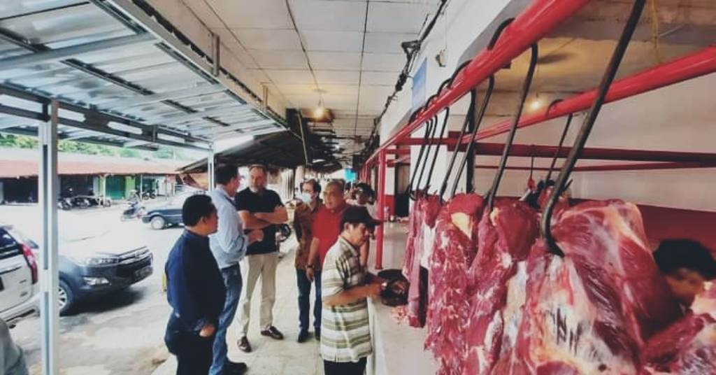 Selamat, Kakak Tampan Buka Kios Daging Sapi "Desa Kita" di Pasar Tamin
