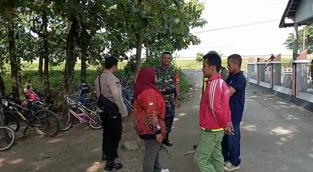 Tingkatkan Sinergitas Babinsa Bersama Babinkamtibmas Komsos Dengan Perangkat Desa