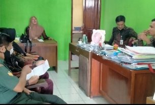 Tingkatkan Sinergitas Dengan Mitra Kerja, Babinsa Kunjungi Kantor Desa