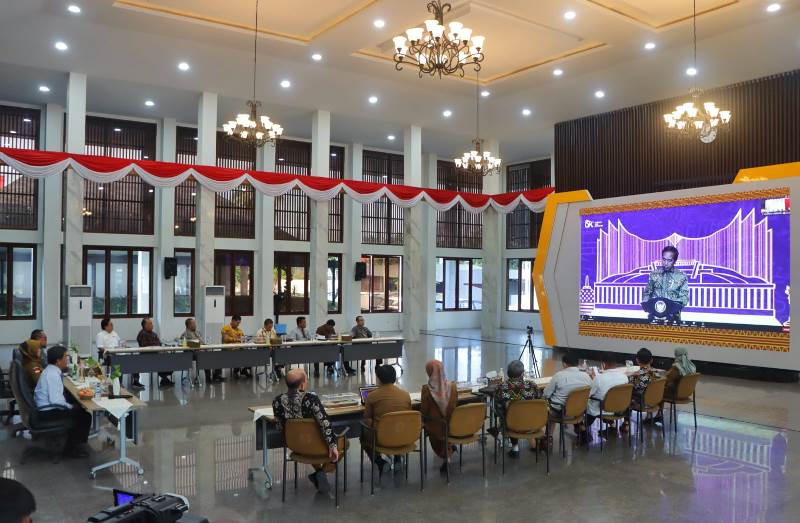 Wagub Chusnunia Ikuti Pertemuan Tahunan Industri Jasa Keuangan 2023 dan Arahan Presiden Joko Widodo