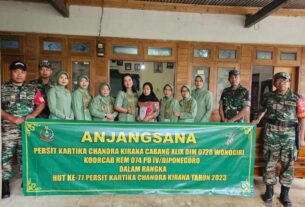 Anjangsana Istri TNI Wonogiri Ke Warakawuri, Peringati HUT Persit Ke-77