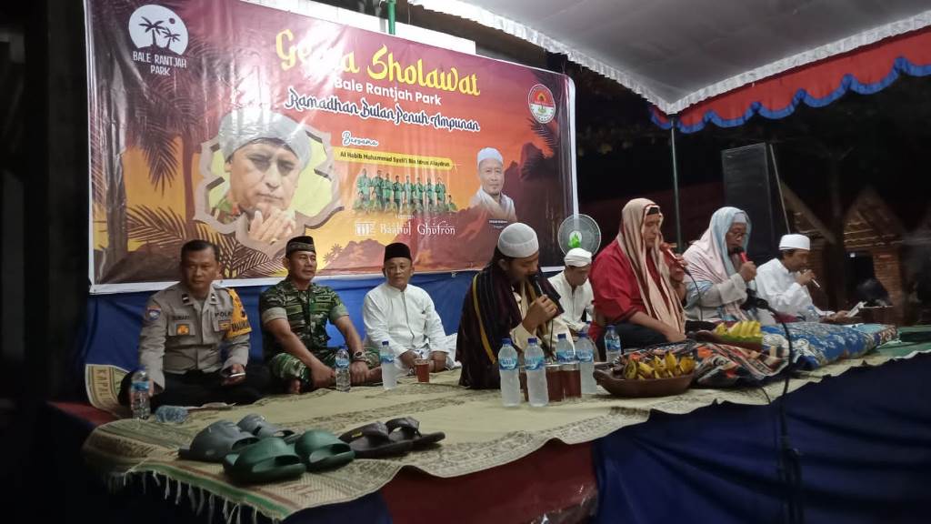 Babinsa hadiri Gema Bersholawat Bale Rantjah Park