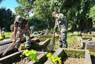 Dandim 0105/Abar Kerahkan Prajurit Bersihkan Taman Makam Pahlawan Guna Mengisi Kegiatan Di Bulan Ramadhan