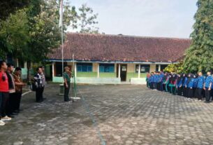 Danramil Dan Kapolsek Manyaran Ambil Apel Di SMA Muhammadiyah 2, Tekankan Kedisiplinan Dan Berikan Wawasan Kabangsaan