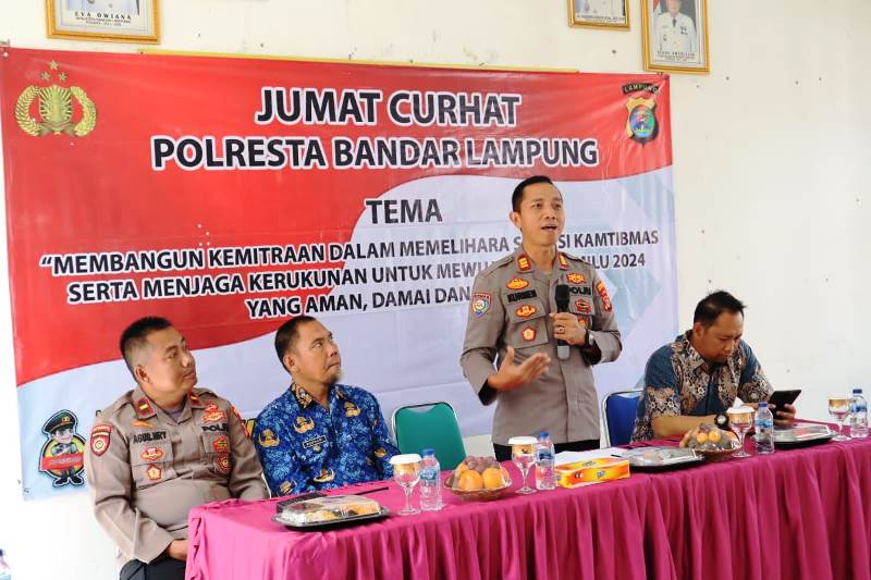 Dengarkan Aspirasi Masyarakat Kelurahan Kedaung, Polresta Bandar Lampung Gelar Jumat Curhat