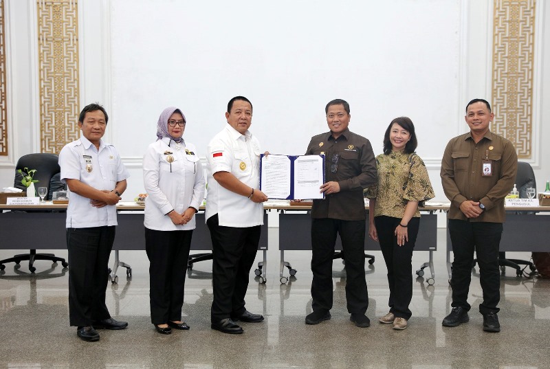 Diusulkan Jadi Penerima Dua Penghargaan, Ini Pemaparan Program Unggulan e-KPB Oleh Gubernur Lampung kepada Tim Kepresidenan dan Kementan RI