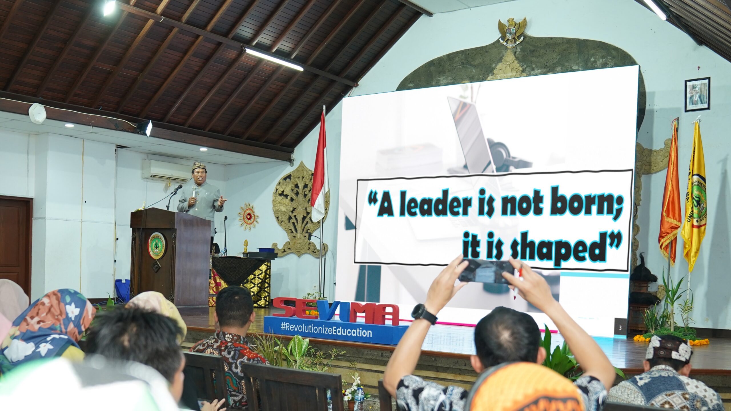 Ketua APTISI Bali: Kalau Indonesia Mau Maju, Kampus Harus Bisa Cetak Lulusan yang Berani Memimpin!