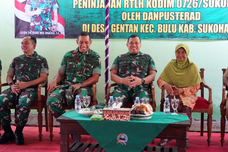 Kunker Danpusterad Tinjau Bedah RTLH Milik Ibu Mikem di Desa Gentan