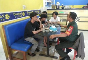 Media Warong Kopi, Dimanfaatkan Babinsa Koramil 07/Johan Pahlawan Untuk Ajang Sosialisasi