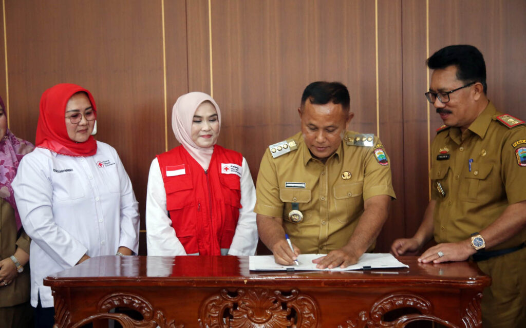 Pemkab Lampung Selatan Teken MoU dan PKS Dengan PMI