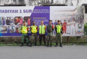 Sinergitas Babinsa dan Babinkamtibmas Joyotakan Amankan Jalan Sehat FK-TPQ