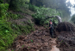 Tanggap Bencana, Ini Yang Dilakukan Babinsa Conto Setelah Mendapatkan Laporan Warga