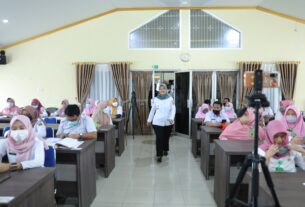 Wagub Chusnunia Chalim Berharap Akreditasi Pelayanan Rumah Sakit Jiwa Daerah Lampung yang dilakukan KARS Hasilkan Pelayanan Kesehatan Jiwa