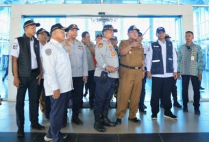 Gubernur Arinal Tinjau Arus Mudik Hari Raya Idul Fitri 1444 Hijriah di Pelabuhan Bakauheni, Lampung Selatan