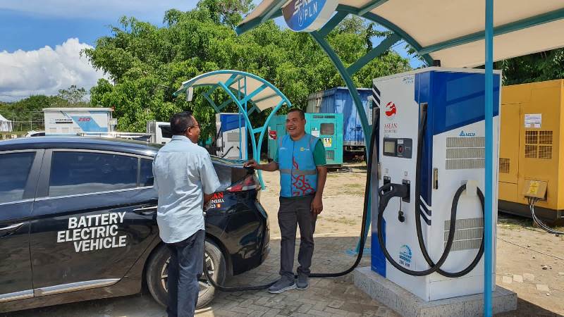 Mobil Listrik Jadi Kendaraan Utama KTT ASEAN, PLN Siapkan 108 Charging Station di Labuan Bajo