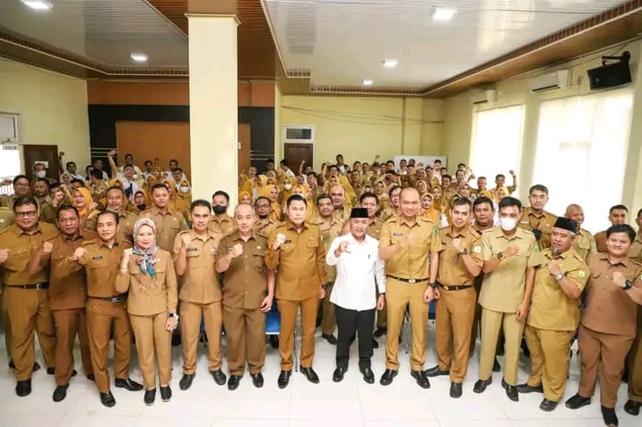 Pj Bupati Apriyadi Minta Pegawai PUPR Rajin Turun ke Lapangan