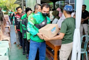 Sahabat dan Alumni SMP Negeri 1 Metro Th 87/90 Berbagi Ramadhan Distribusikan 15.000 Paket Sembako