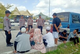 Sat Binmas Polres Tulang Bawang Berikan Edukasi dan Imbauan di Rest Area Tol Terpeka