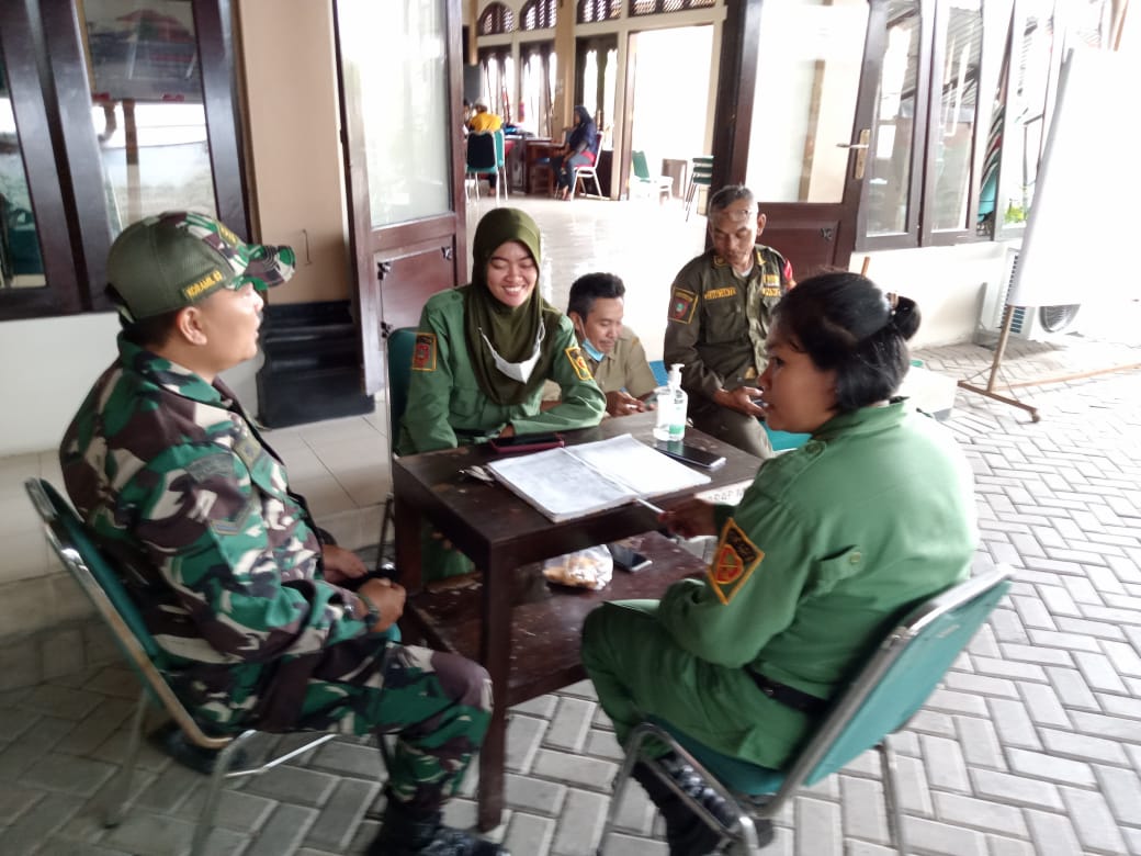 Silaturahmi Babinsa dan Linmas Harus Tetap Terjaga Demi Keamanan wilayah