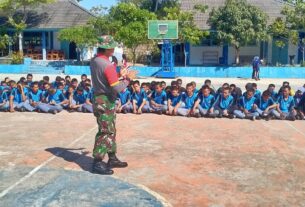 Bentuk Sikap Mental Dan Karakter, Prajurit TNI Di Giritontro Berikam Pelatihan PBB Dan Kesemaptaan Pelajar SMKN 1 Kelautan