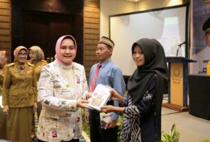Bunda Literasi Riana Sari Arinal Buka acara Pengembangan Budaya Membaca Tahun 2023 bersama Penggiat Literasi