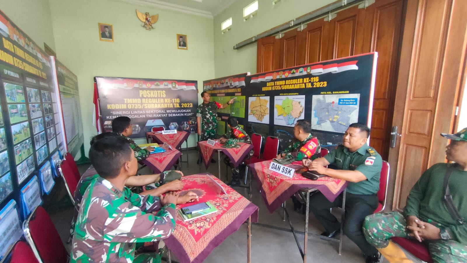 Dansatgas Pimpin Rapat Evaluasi Pelaksanaan TMMD Reguler Ke-116 Kodim 0735/Surakarta